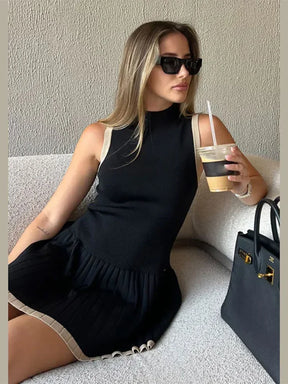 Vestido Curto Plissado Sophistique Plissê