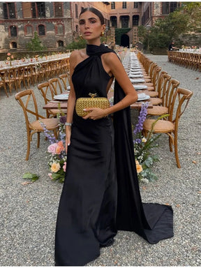 Vestido Longo em Cetim Ombro Único e Costas Abertas Celina Lollitaz