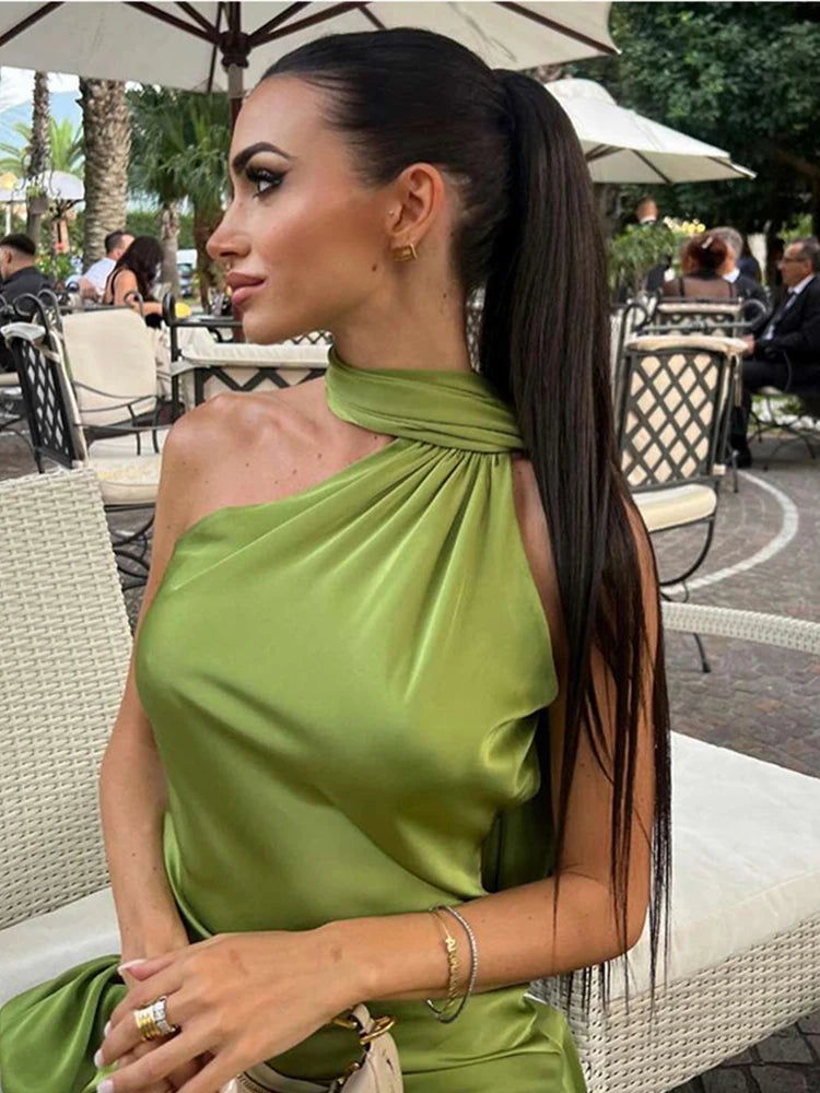 Vestido Longo em Cetim Ombro Único e Costas Abertas Celina Lollitaz
