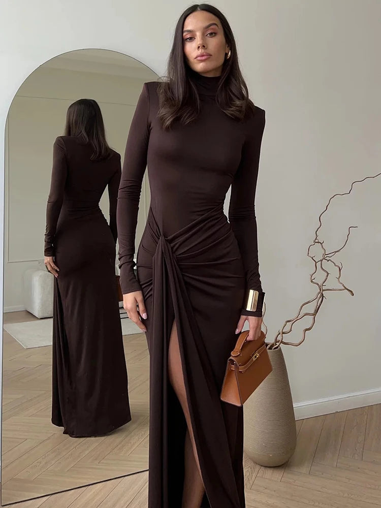 Vestido Longo com Fenda de Manga Longa e Gola Alta Serena Lollitaz